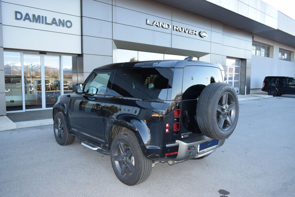 LAND ROVER Defender Defender 90 3.0D I6 250 CV AWD Auto X-Dynamic SE I - 6