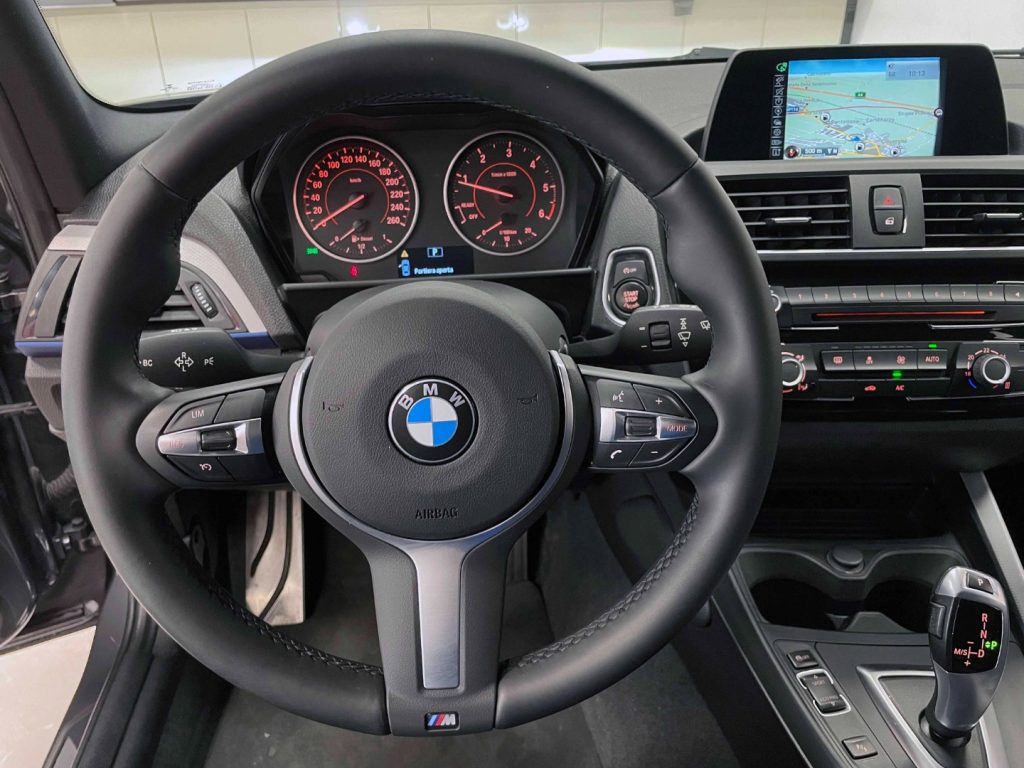 BMW 118 118D M-SPORT 5P - 18