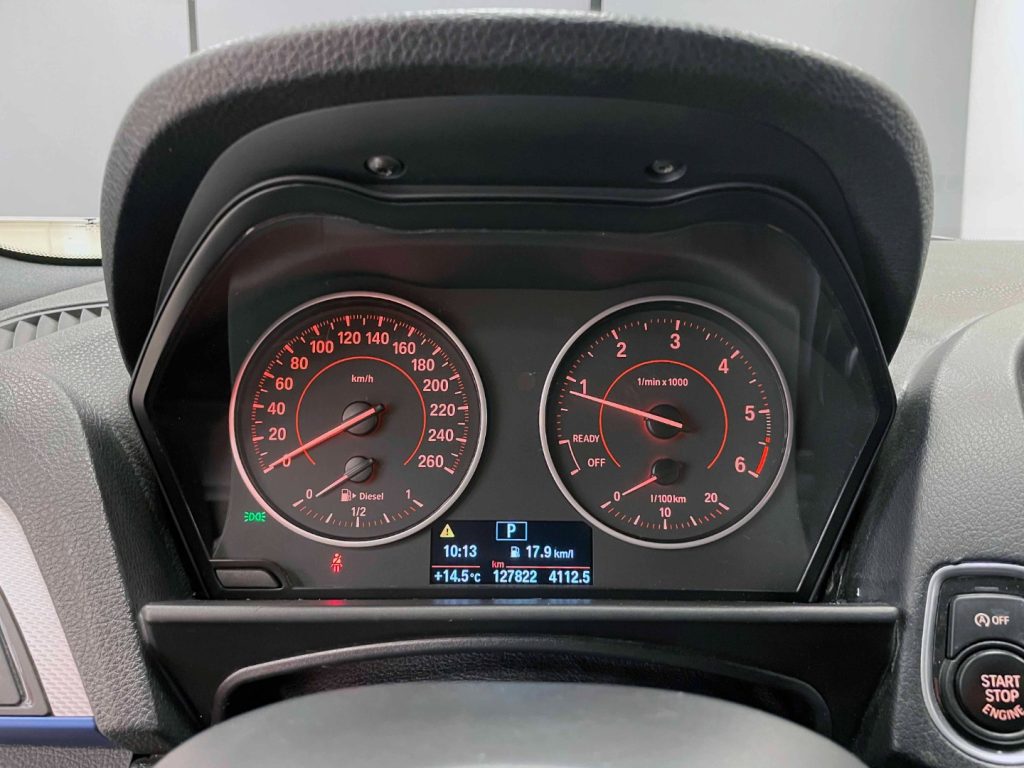 BMW 118 118D M-SPORT 5P - 19