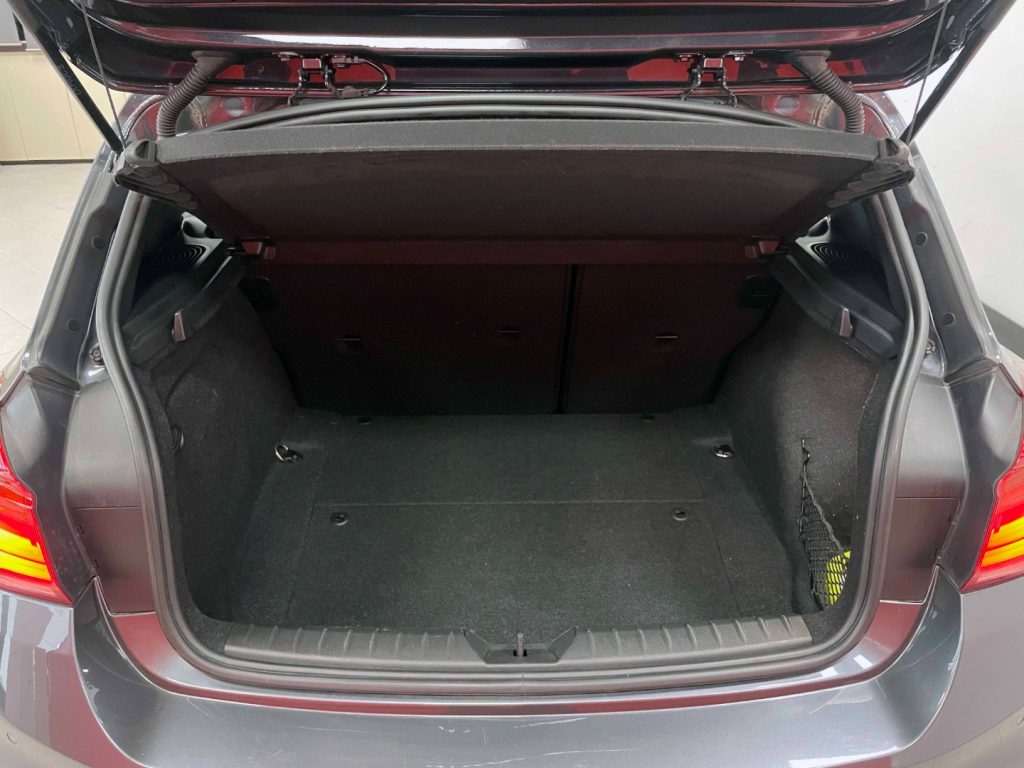 BMW 118 118D M-SPORT 5P - 30