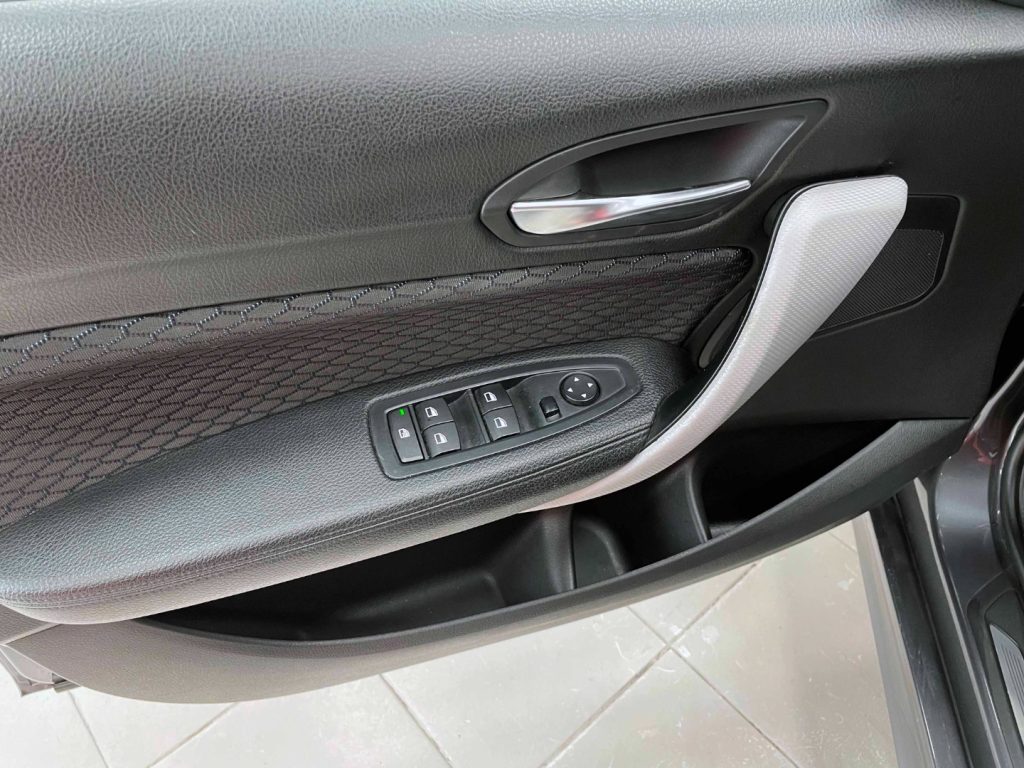 BMW 118 118D M-SPORT 5P - 41