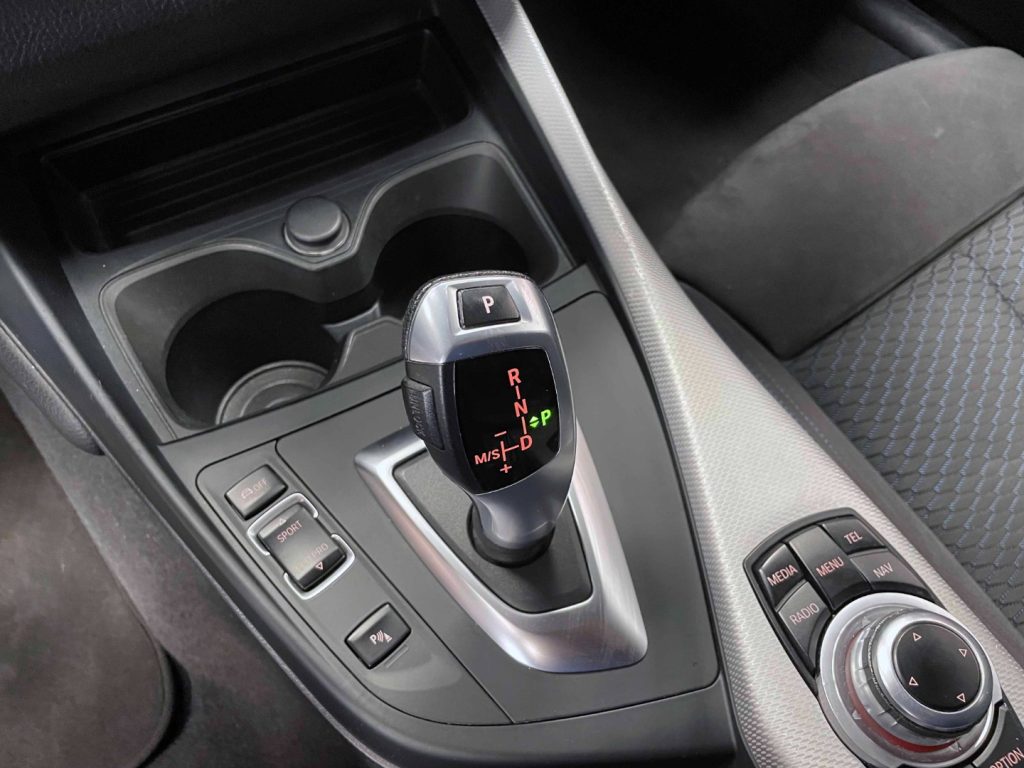 BMW 118 118D M-SPORT 5P - 45