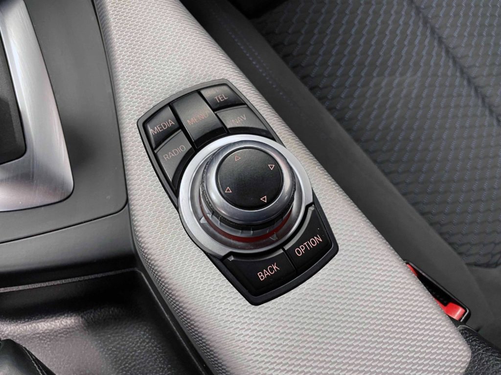 BMW 118 118D M-SPORT 5P - 47