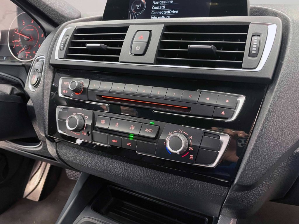 BMW 118 118D M-SPORT 5P - 52