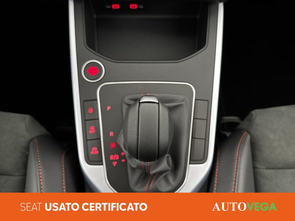 SEAT Arona 1.0 ecotsi fr 115cv dsg - 17