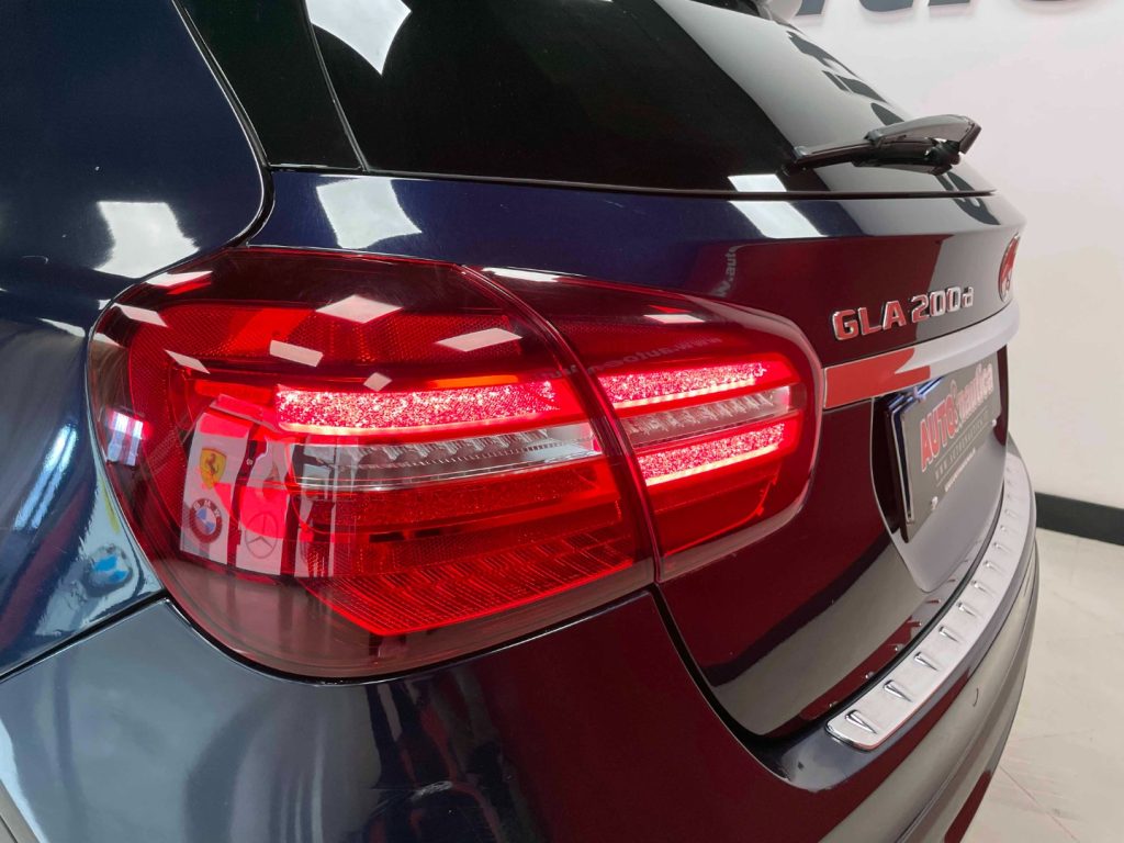 MERCEDES-BENZ GLA 200 D SPORT AUTO - 14