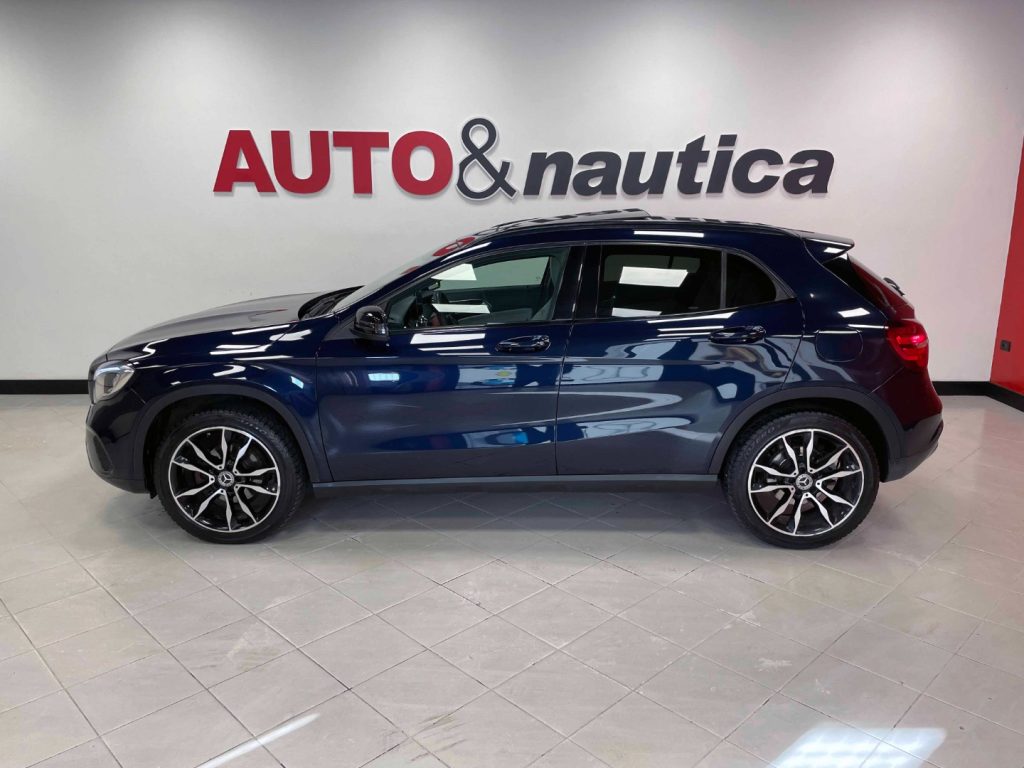 MERCEDES-BENZ GLA 200 D SPORT AUTO - 35