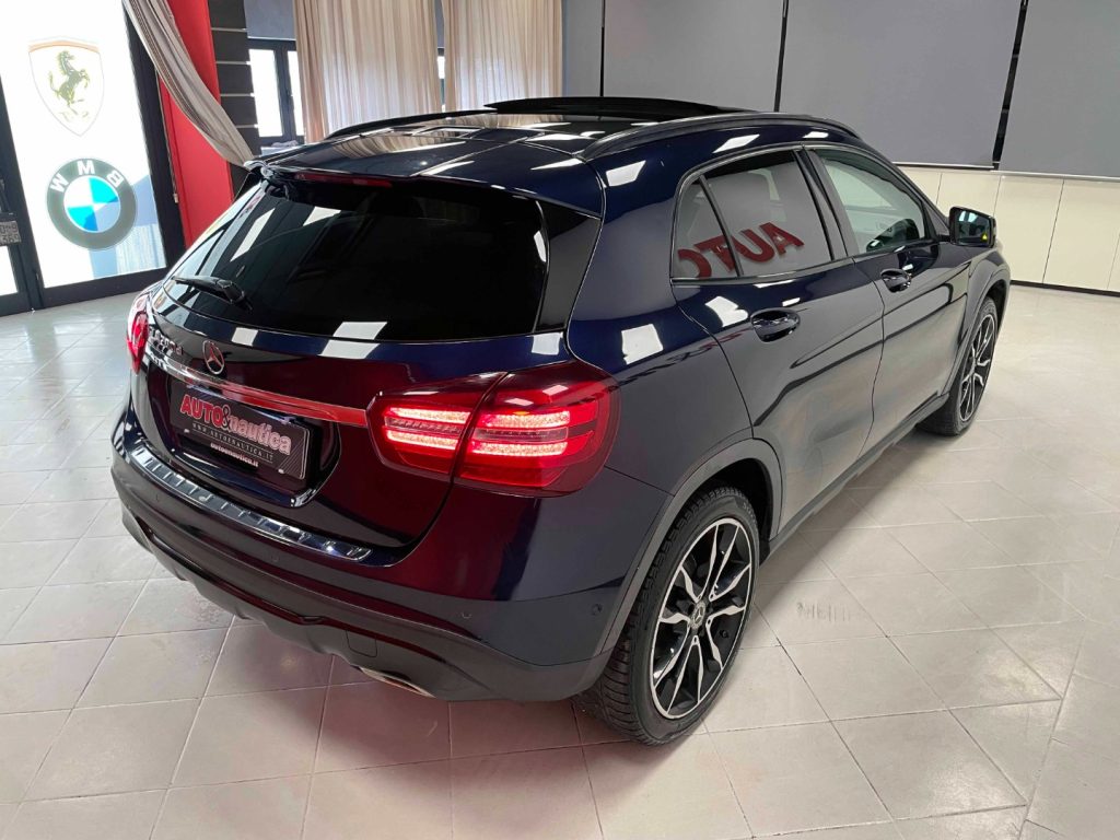 MERCEDES-BENZ GLA 200 D SPORT AUTO - 40