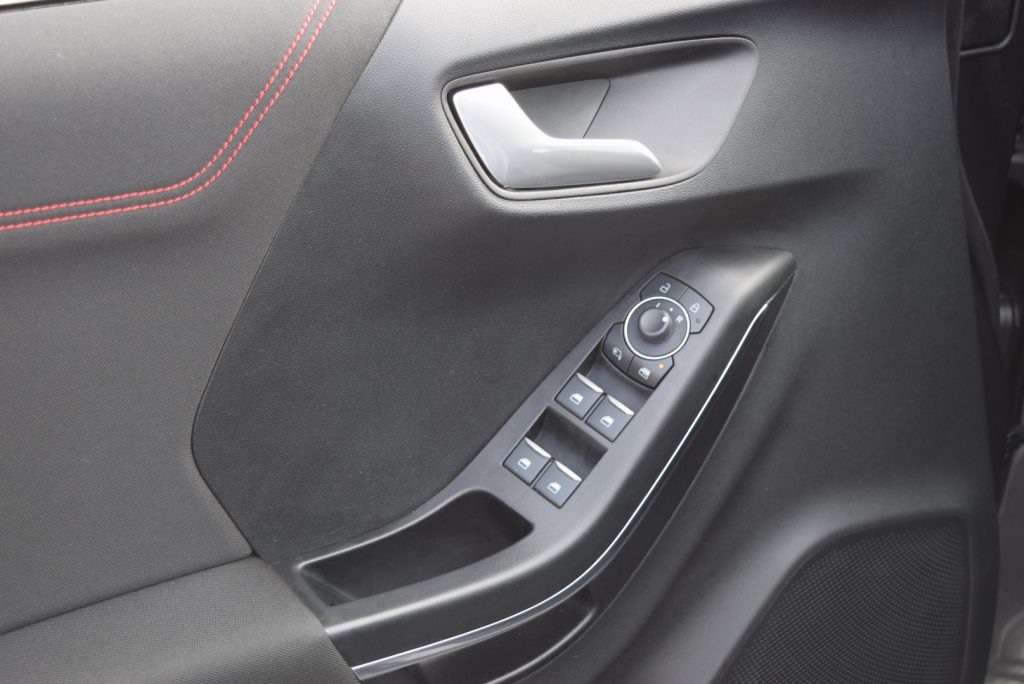 FORD Puma 1.0 EcoBoost Hybrid S&S ST-Line 125 CV - 20