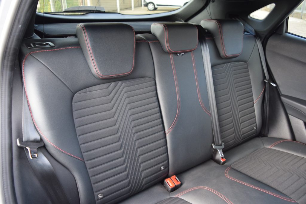 FORD Puma 1.0 EcoBoost Hybrid S&S ST-Line X Design 125 CV - 17