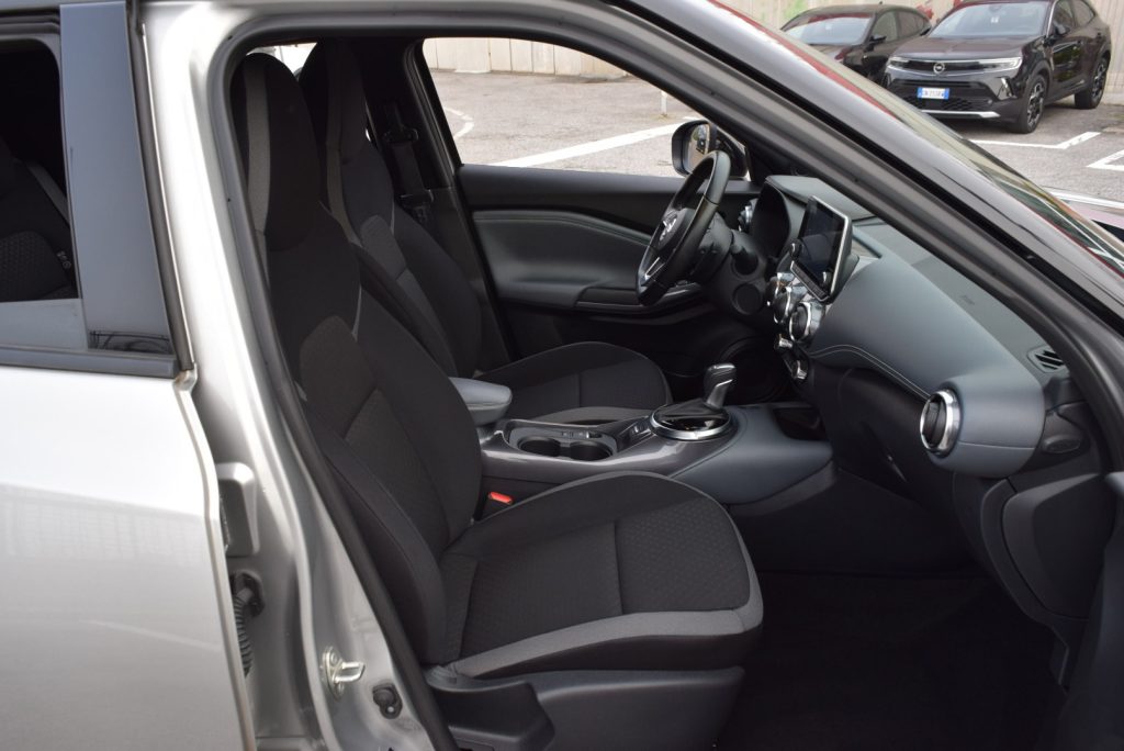 NISSAN Juke 1.0 DIG-T DCT N-Connecta * AUTOMATICA * 114 CV - 12