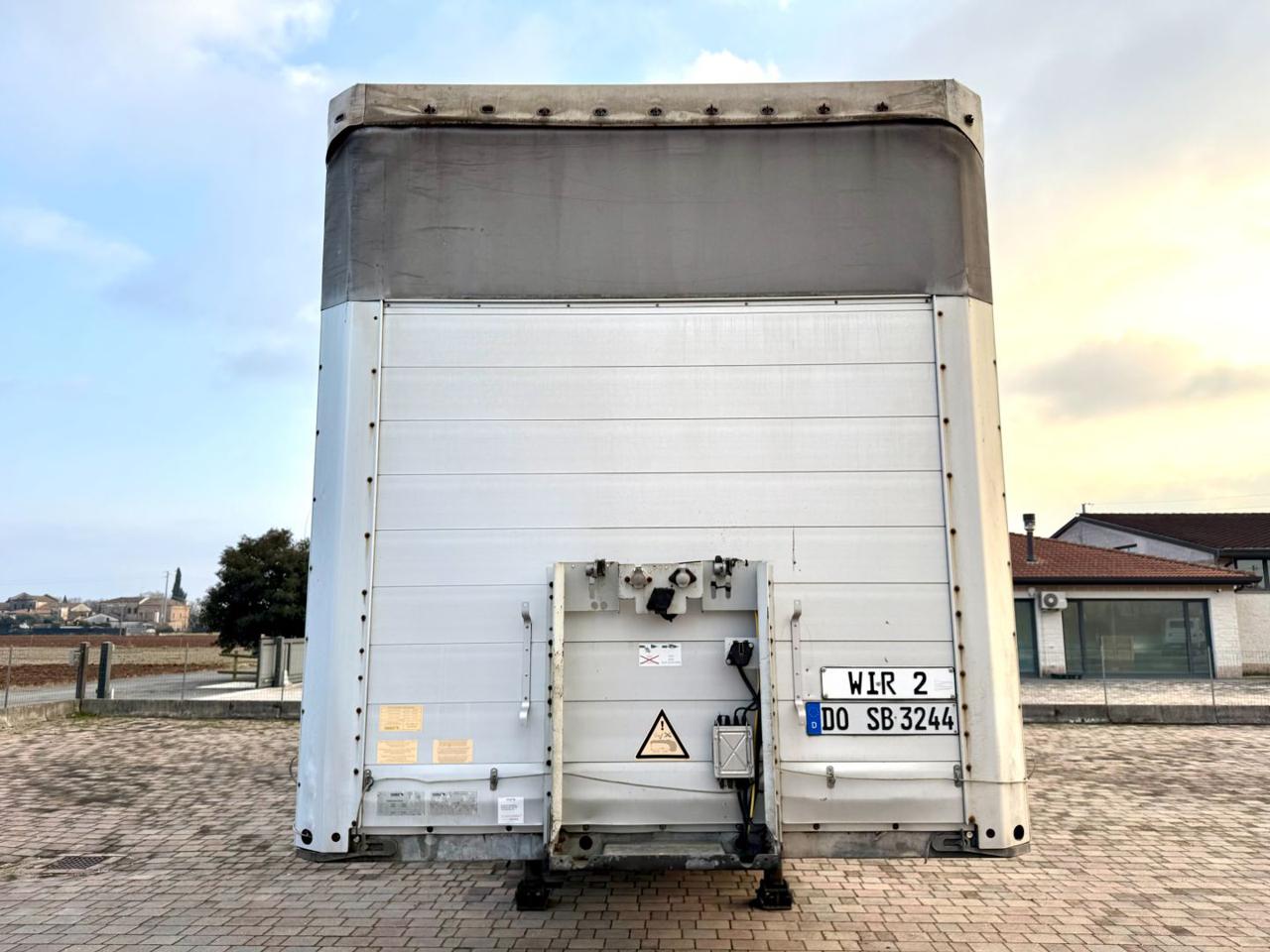 SCHMITZ CARGOBULL - 5