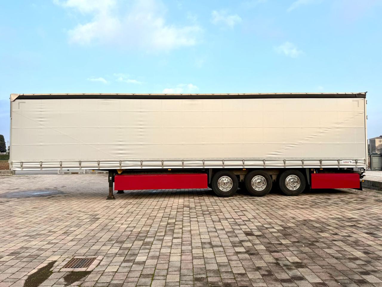 SCHMITZ CARGOBULL - 3