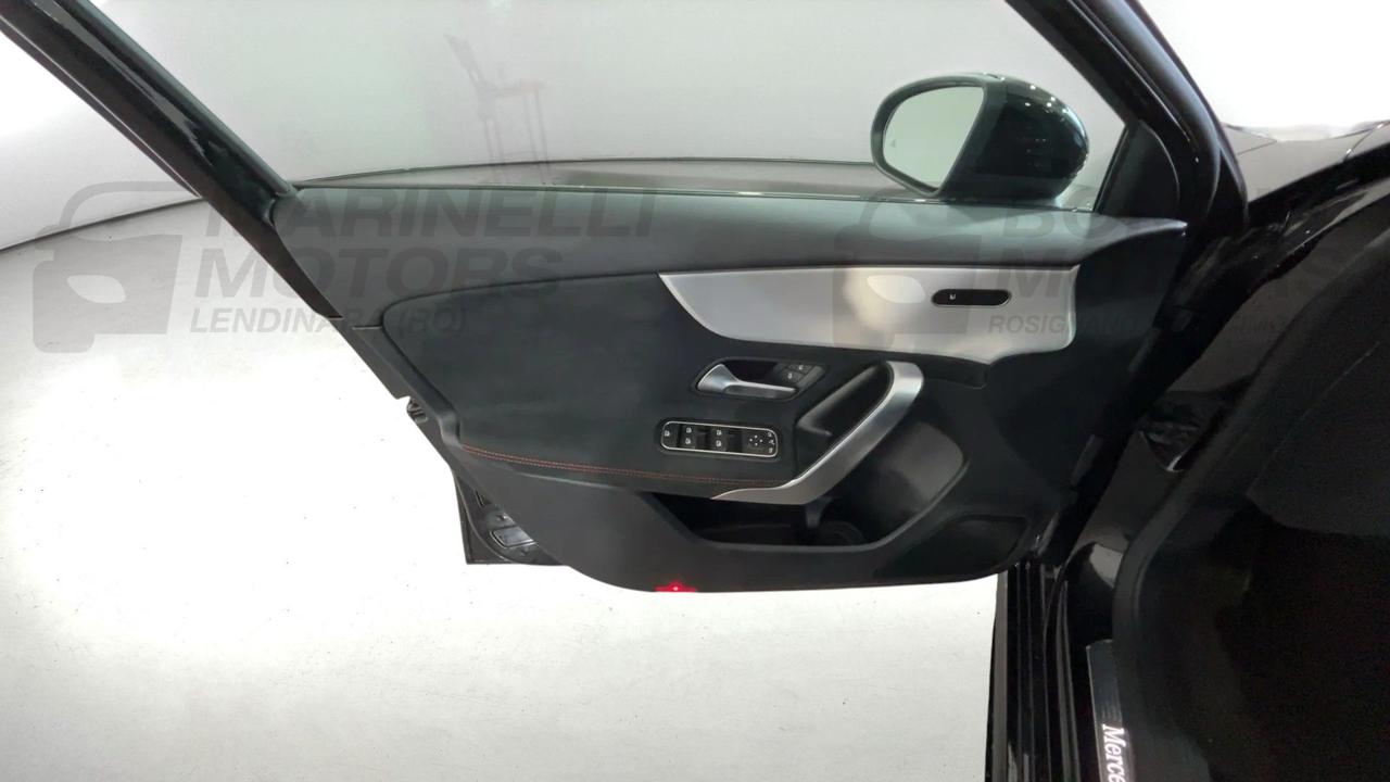 MERCEDES-BENZ A 200 CDI 163CV AUTO AMG - 18