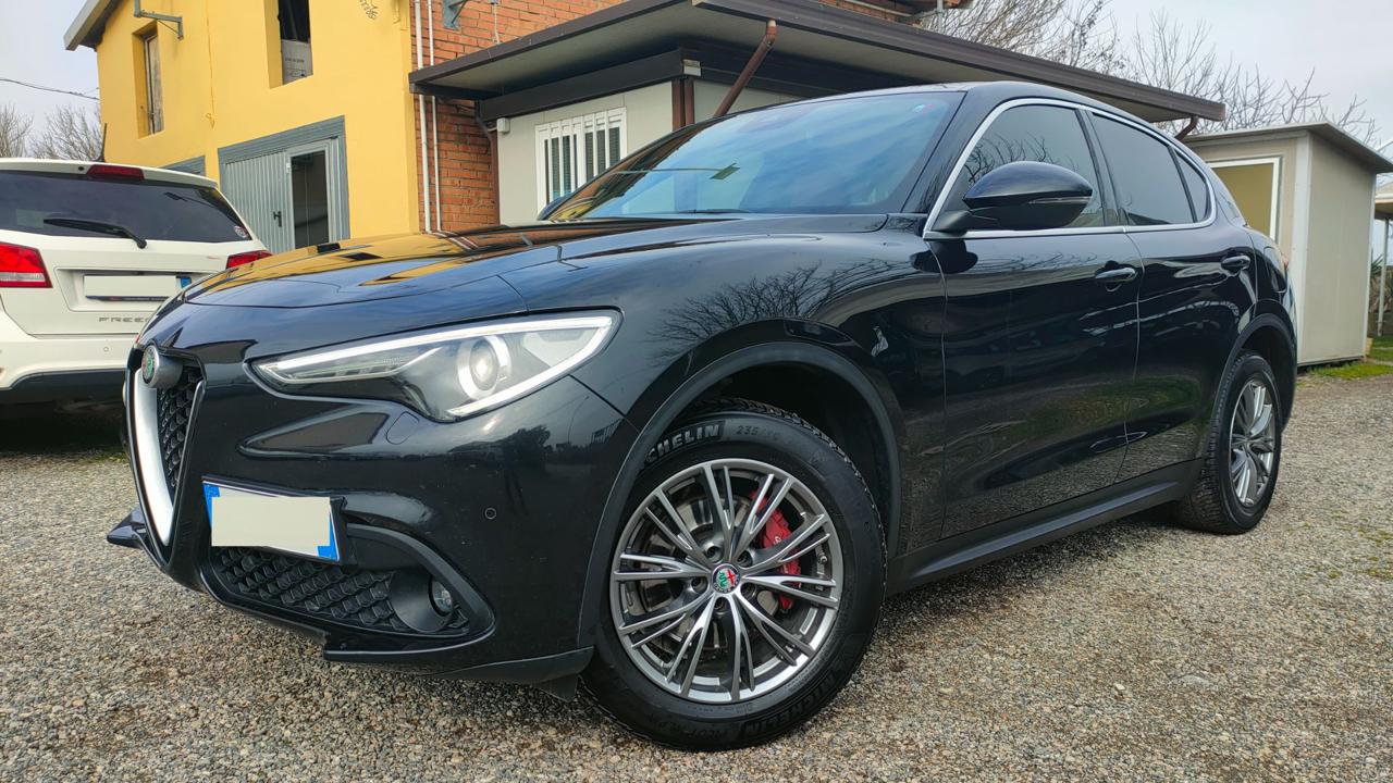 ALFA ROMEO Stelvio 2.2 Turbodiesel 210 CV AT8 Q4 Executive - 23