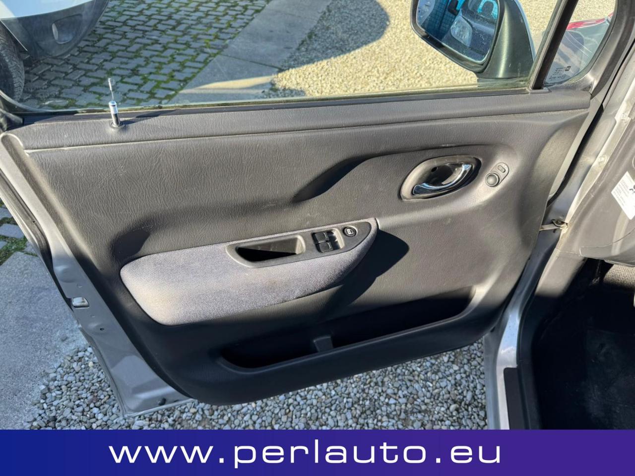 OPEL Agila 1.2 16V Club - 6