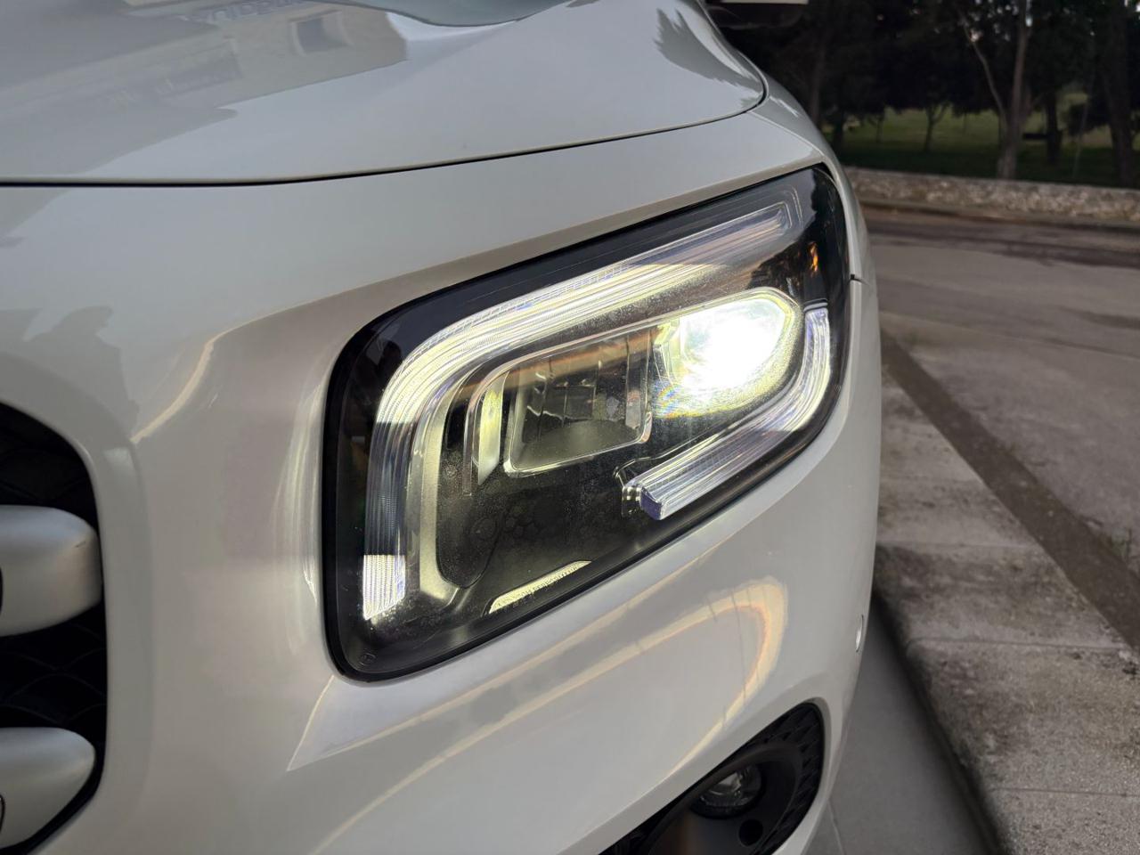 MERCEDES-BENZ GLB 200 d Automatic 4Matic Sport Plus TETTO APR/PAN - 46