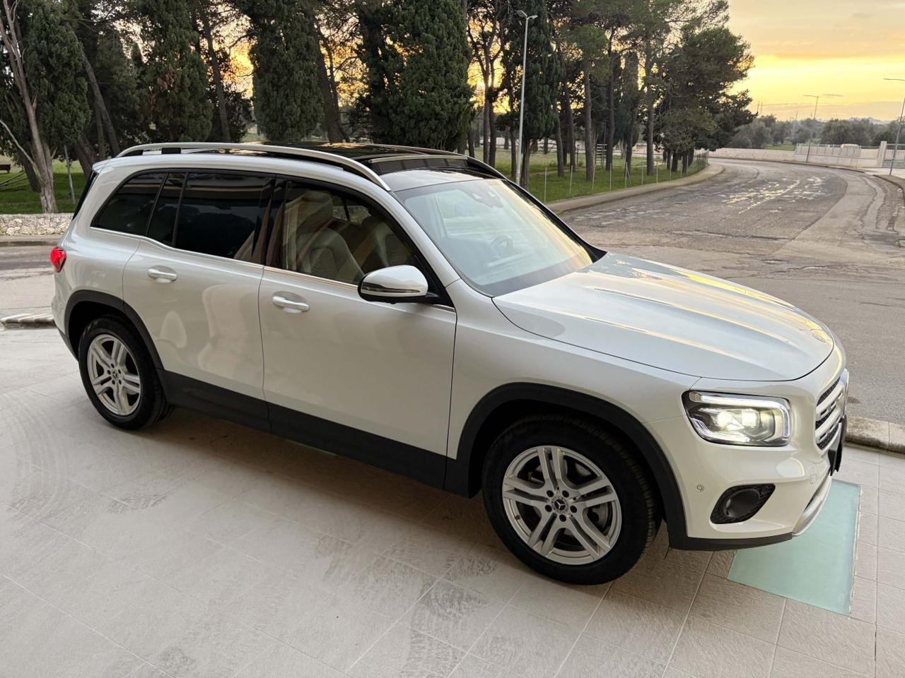 MERCEDES-BENZ GLB 200 d Automatic 4Matic Sport Plus TETTO APR/PAN - 3