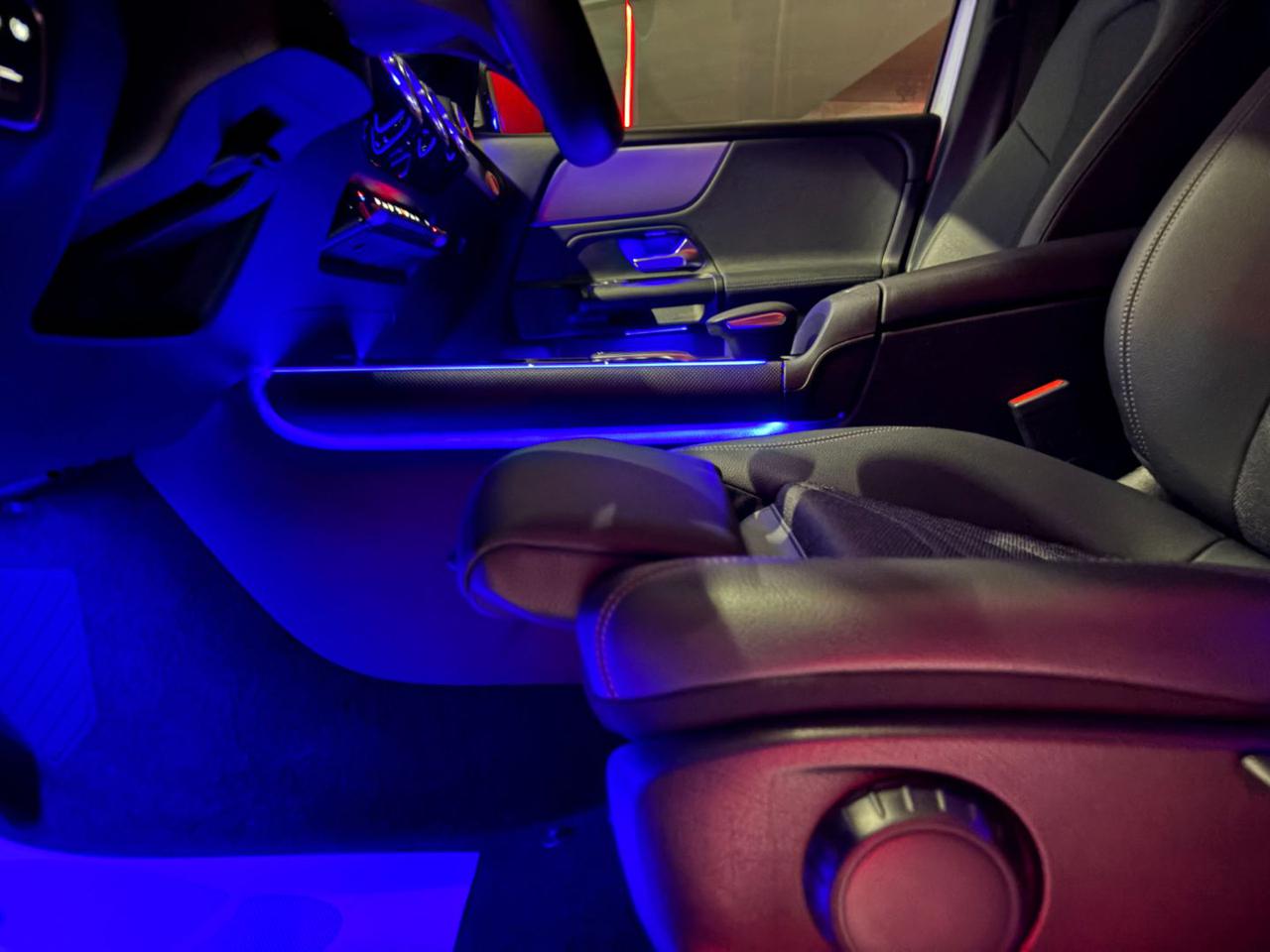 MERCEDES-BENZ GLB 200 d Automatic 4Matic Sport Plus TETTO APR/PAN - 40