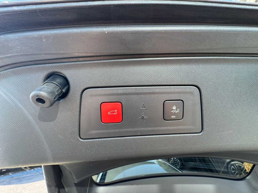 PEUGEOT 508 BlueHDi 130 Stop&Start EAT8 SW GT - 11