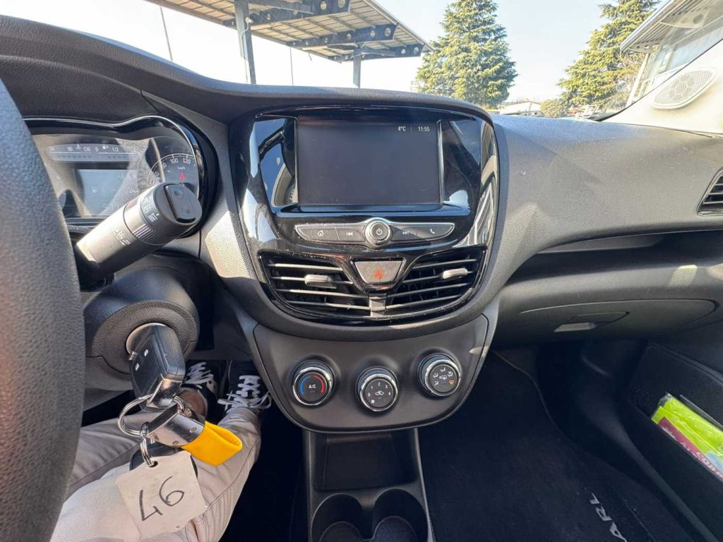 OPEL Karl Rocks 1.0 75 CV Start&Stop - 18