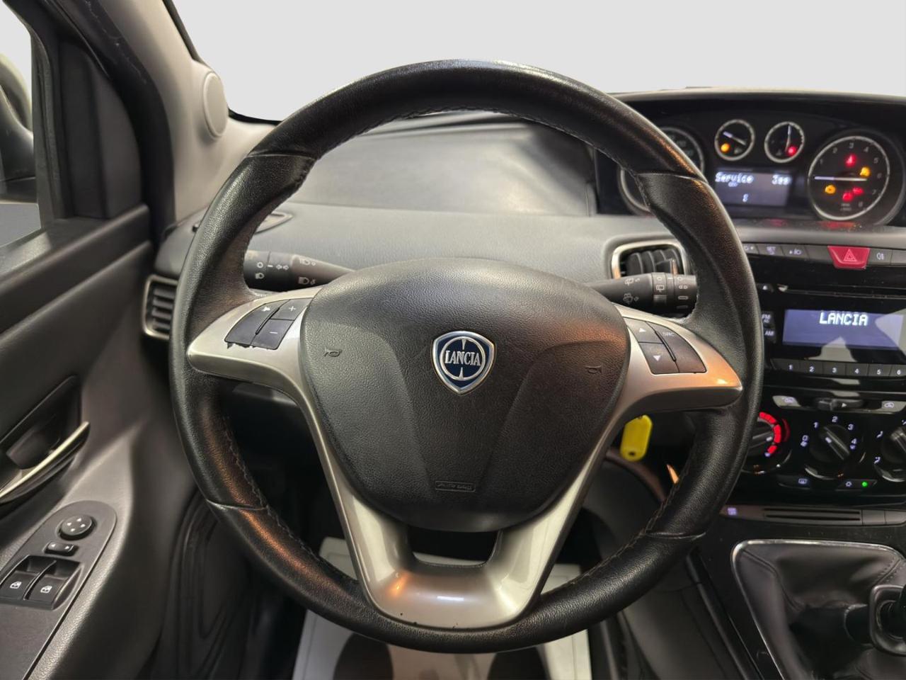 LANCIA Ypsilon 1.2 69 CV 5 porte - 12