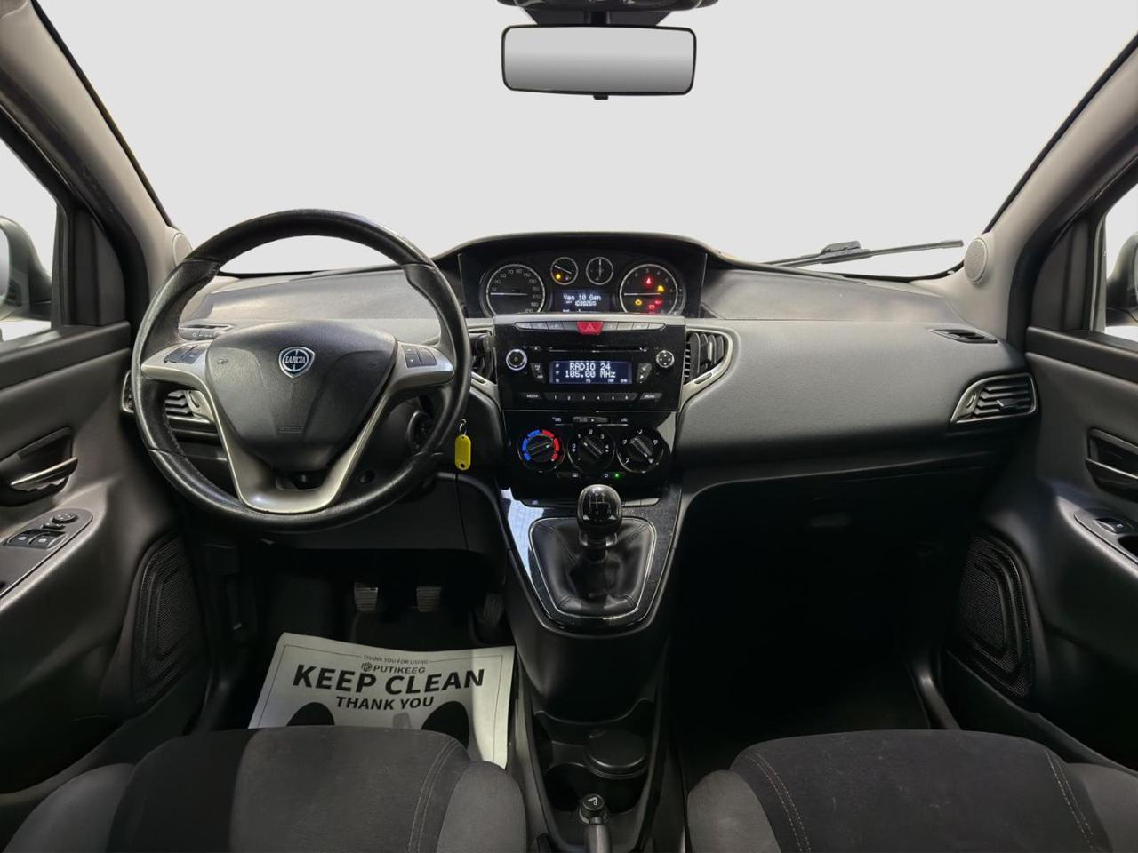 LANCIA Ypsilon 1.2 69 CV 5 porte - 11