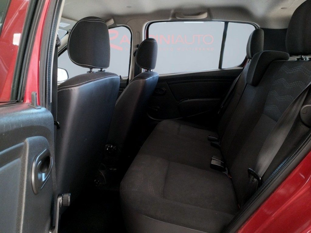 DACIA Sandero Stepway 1.5 dCi 90CV - 17