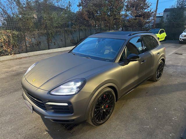 PORSCHE Cayenne Grigio scuro pastello
