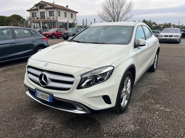 MERCEDES-BENZ GLA 200 Bianco metallizzato