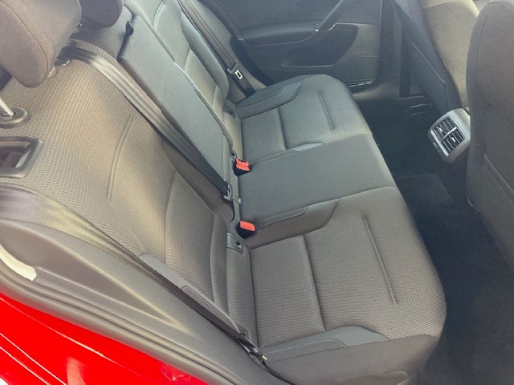 VOLKSWAGEN Golf Variant 1.6 TDI 115 CV Business BlueMotion Technology - 13