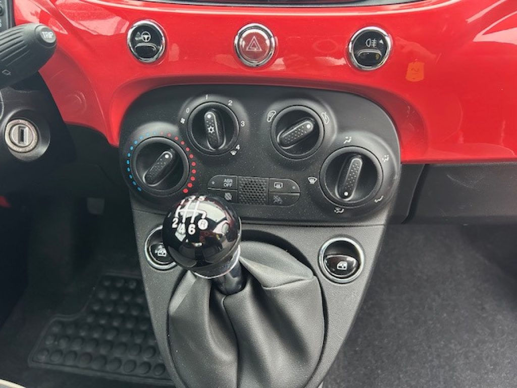 FIAT 500 1.0 Hybrid Lounge - 12