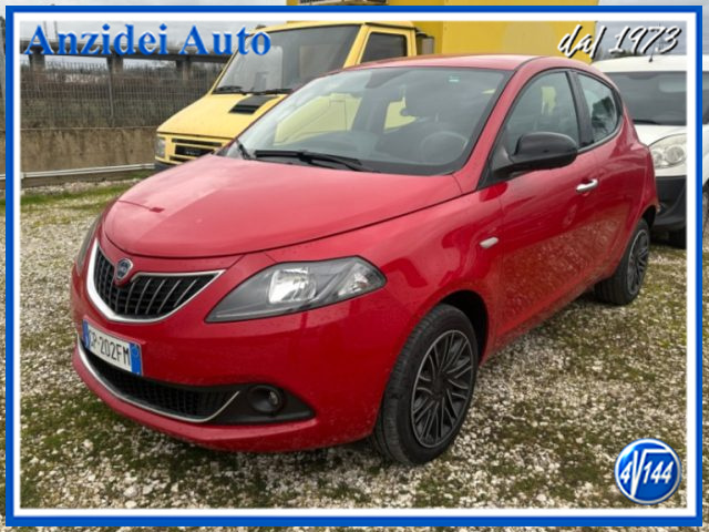 LANCIA Ypsilon Rosso pastello