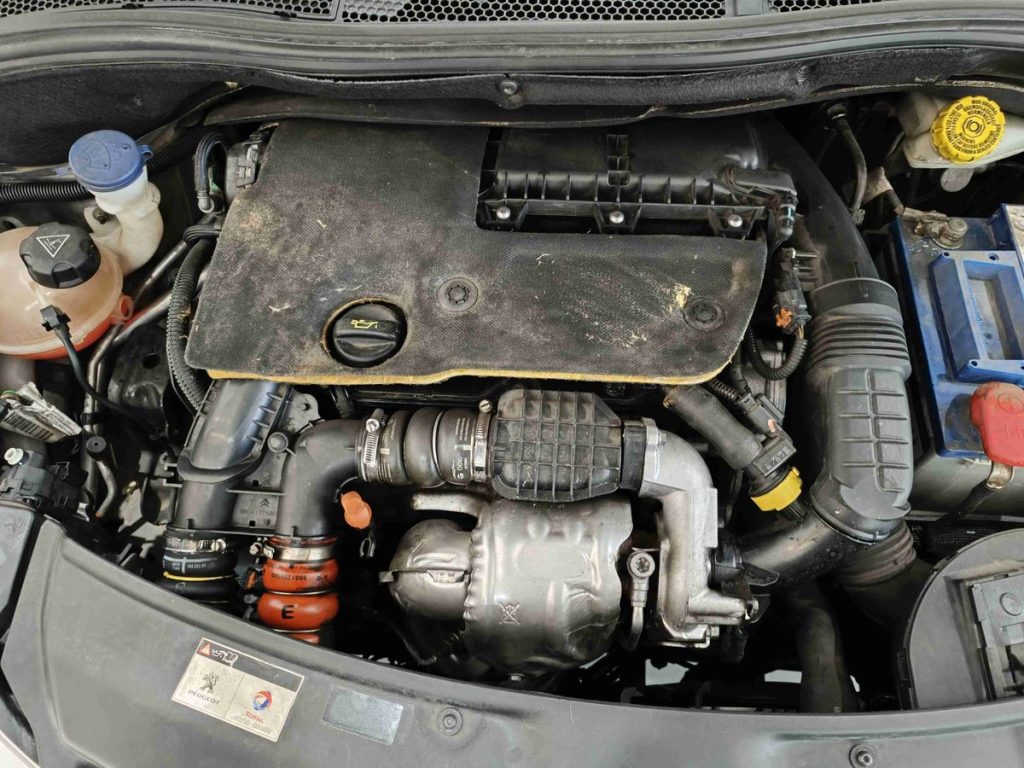 PEUGEOT 208 1° serie BlueHDi 75 5 porte Active - 20