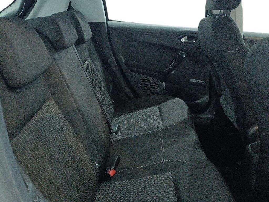 PEUGEOT 208 1° serie BlueHDi 75 5 porte Active - 11