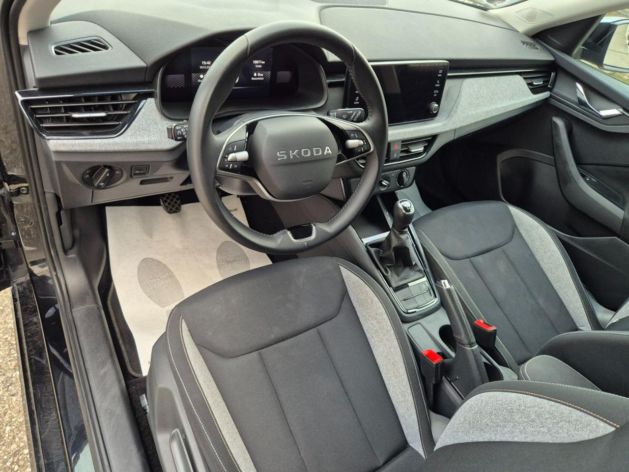 SKODA Kamiq 1.0 TSI Selection - 10