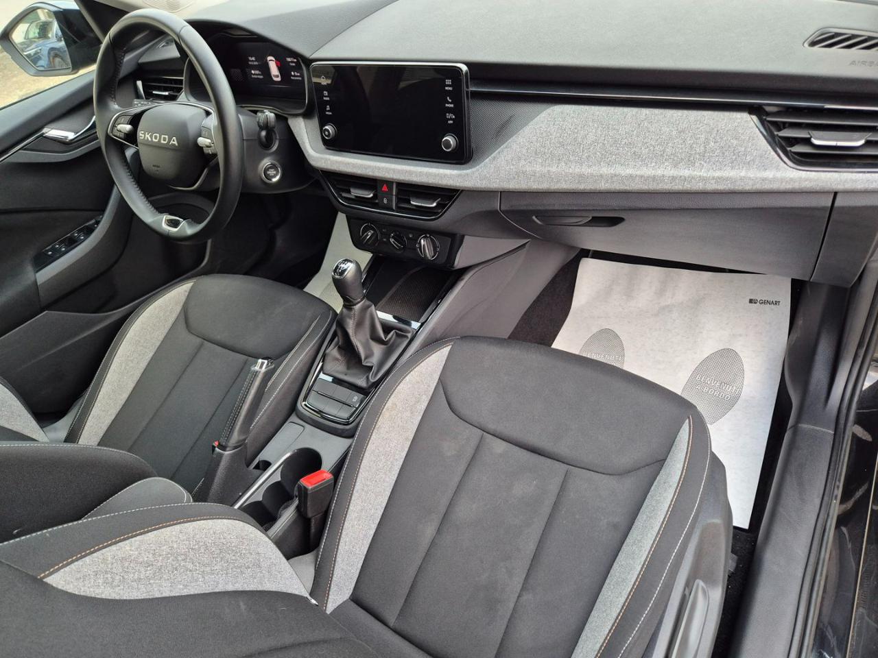 SKODA Kamiq 1.0 TSI Selection - 12