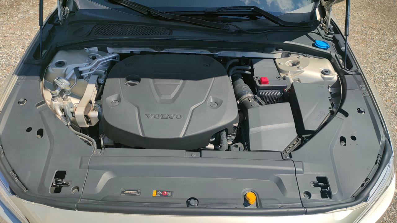 VOLVO S90 D3 Momentum 17.000KM UN PROPRIETARIO - 17