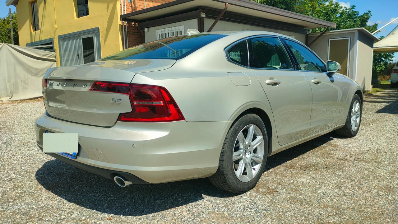 VOLVO S90 D3 Momentum 17.000KM UN PROPRIETARIO - 3
