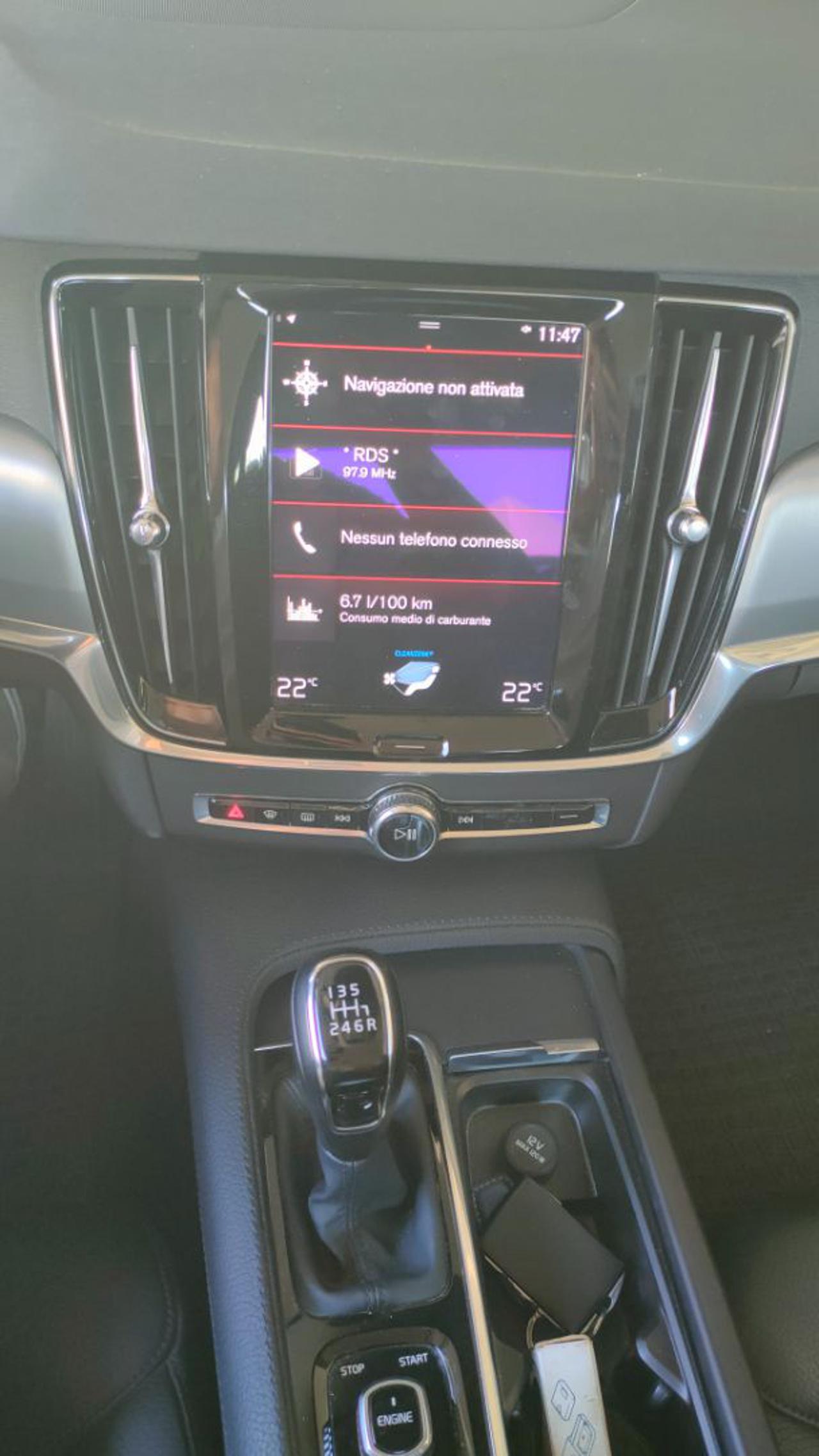 VOLVO S90 D3 Momentum 17.000KM UN PROPRIETARIO - 25