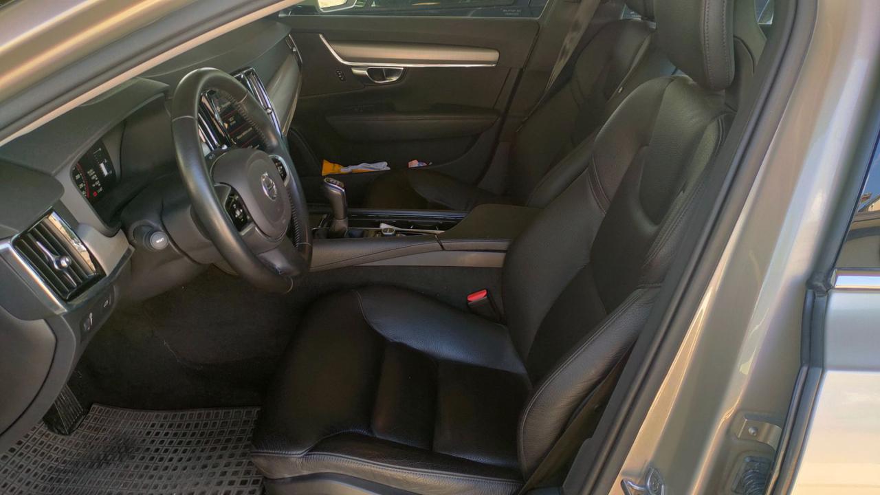 VOLVO S90 D3 Momentum 17.000KM UN PROPRIETARIO - 18