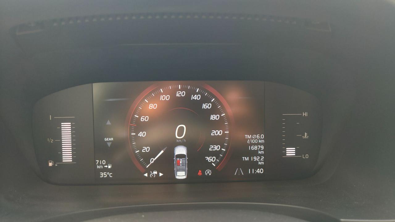 VOLVO S90 D3 Momentum 17.000KM UN PROPRIETARIO - 24