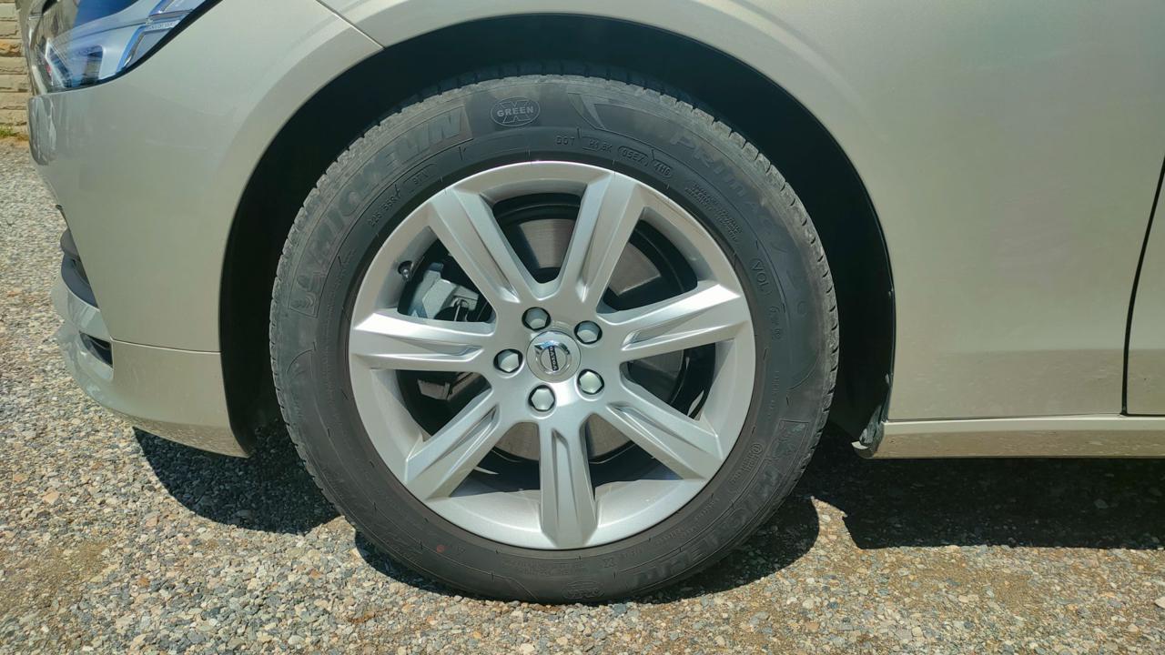 VOLVO S90 D3 Momentum 17.000KM UN PROPRIETARIO - 11