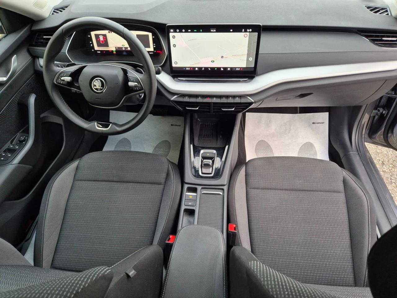 SKODA Octavia 2.0 TDI 150 CV DSG Wagon Executive - 13