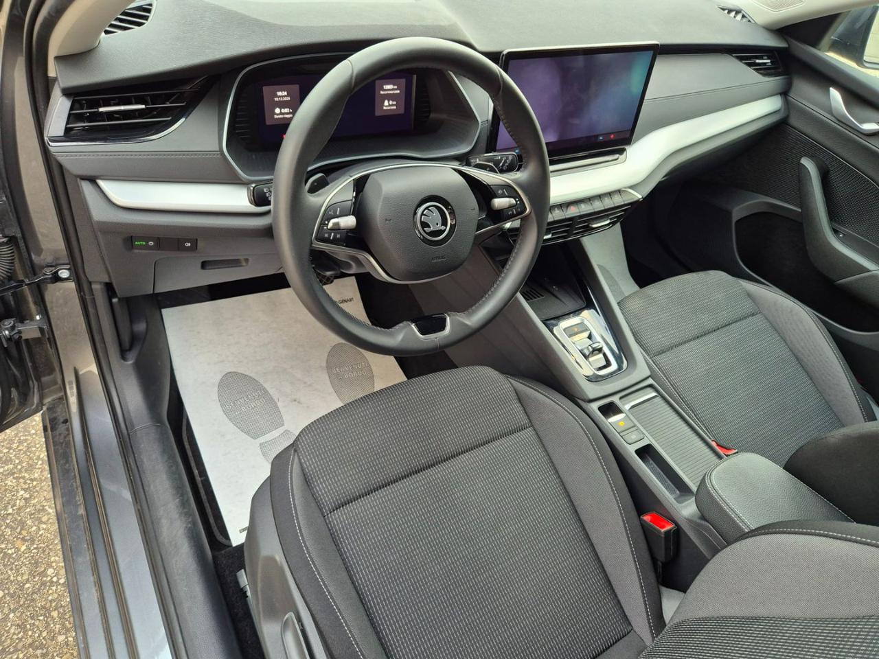 SKODA Octavia 2.0 TDI 150 CV DSG Wagon Executive - 10