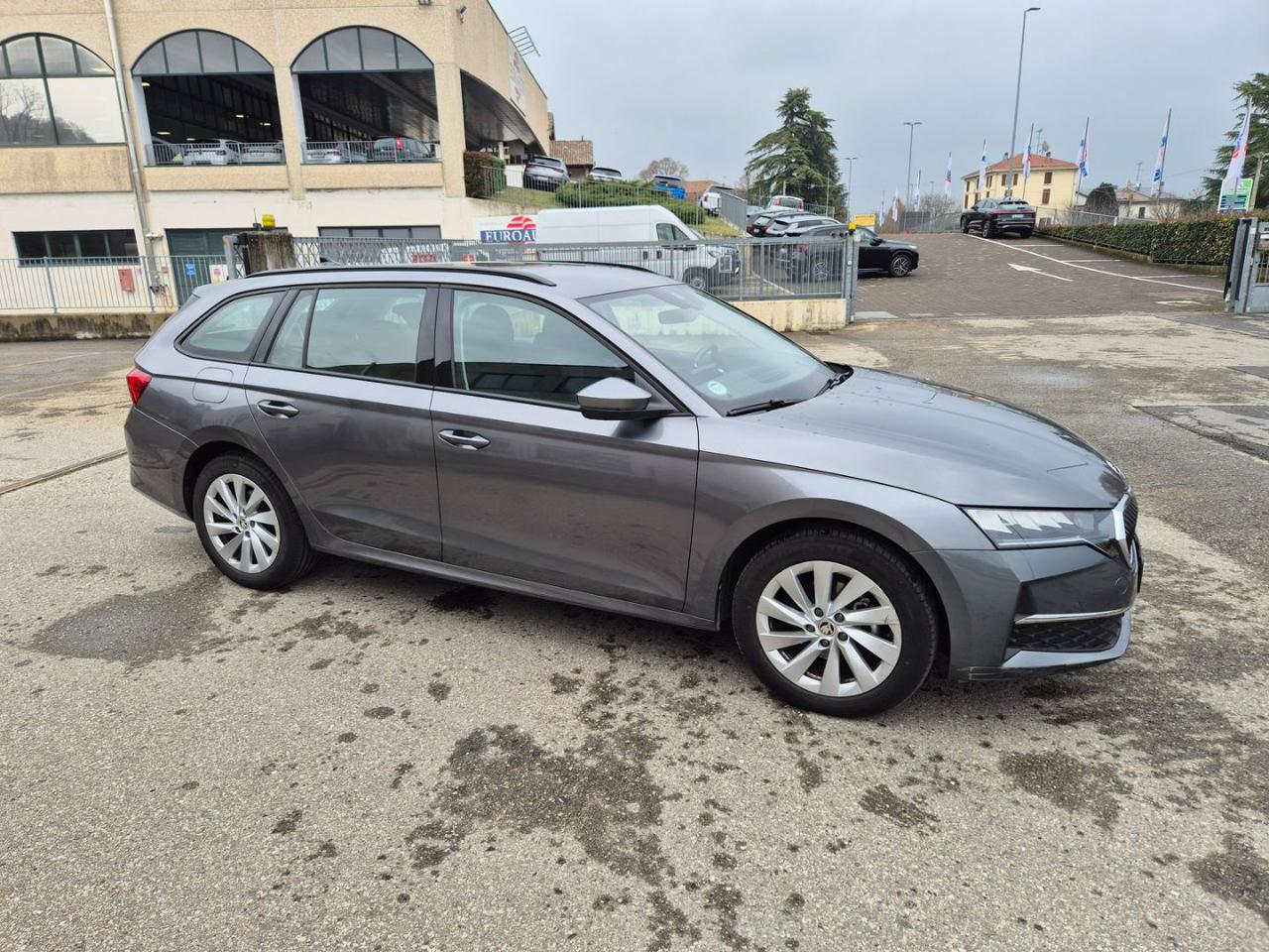 SKODA Octavia 2.0 TDI 150 CV DSG Wagon Executive - 6