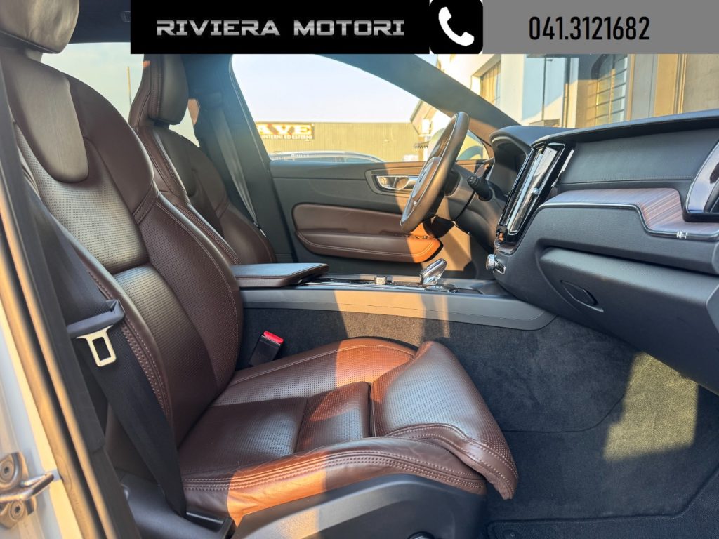 VOLVO XC60 T6 Recharge Plug-in Hybrid AWD Inscription Express - 10