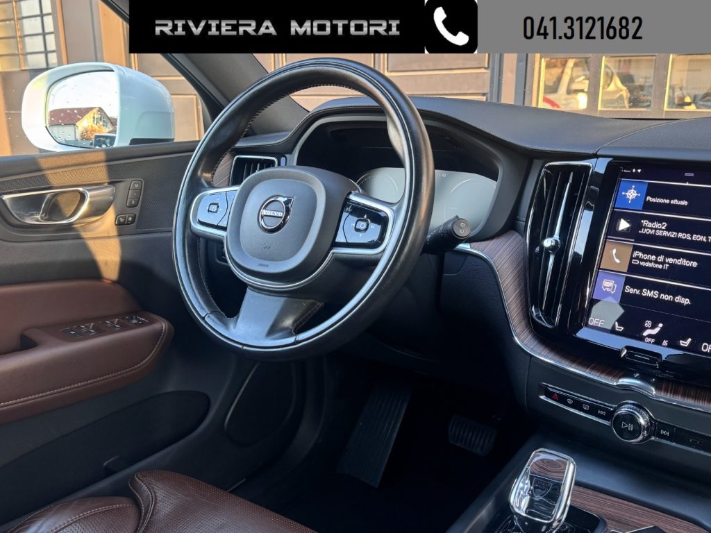 VOLVO XC60 T6 Recharge Plug-in Hybrid AWD Inscription Express - 5