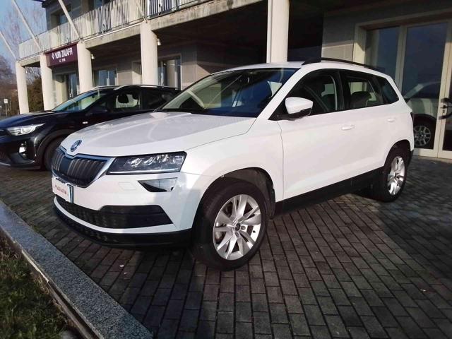 SKODA Karoq Bianco pastello
