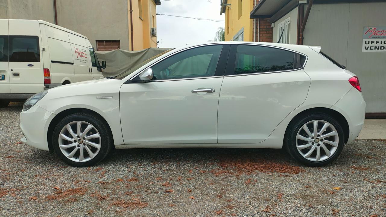 ALFA ROMEO Giulietta 1.4 Turbo 120 CV Benzina Distinctive - 2